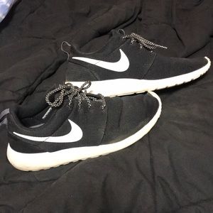 Nike | Women’s Tennis Shoe